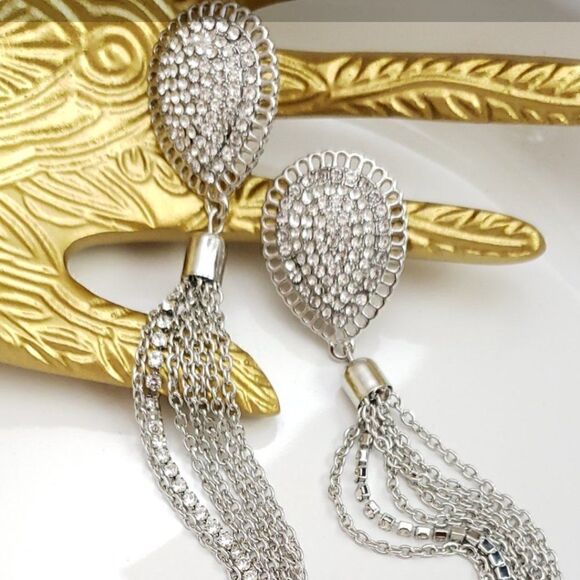 New! Zara Night Out Siler Tassel Post Earrings - Picture 4 of 13